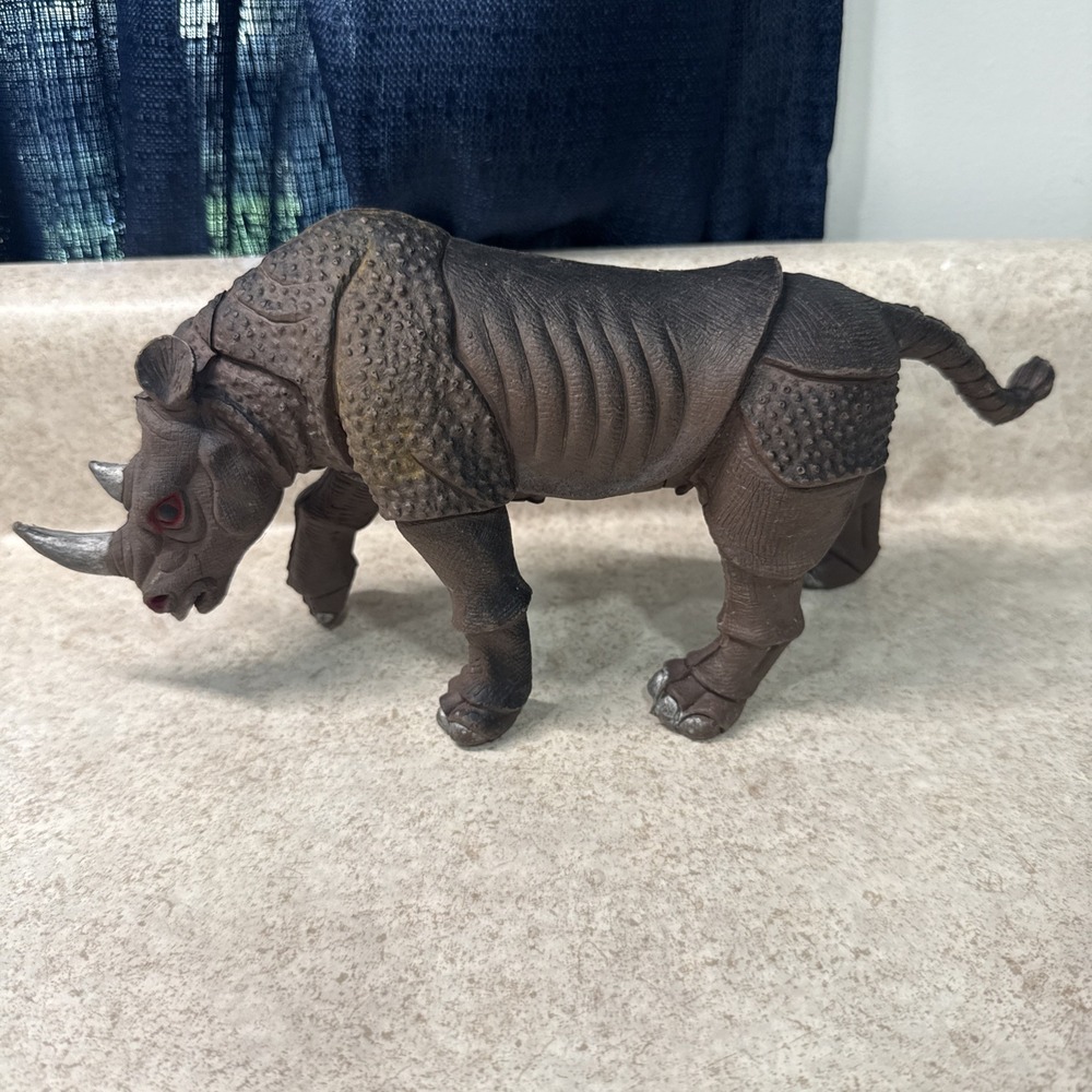 VTG 1984 Imperial Rhino 11" Figure Dragons Knights & Daggers Avenger MOTU J1